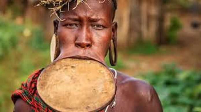 Ethiopian Suri Tribe Women